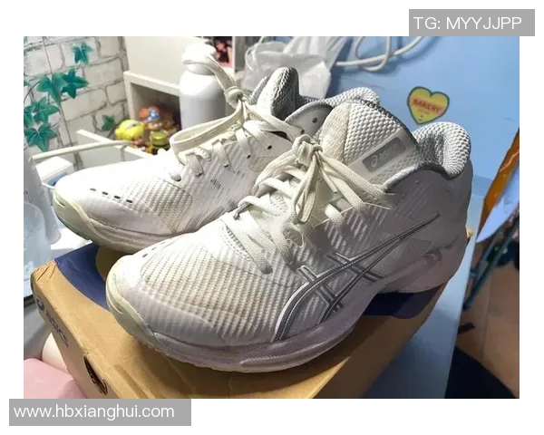 姚明鞋码数揭秘:他如何选择适合自己的运动鞋与篮球装备 姚明鞋码数揭秘:他如何选择适合自己的运动鞋与篮球装备