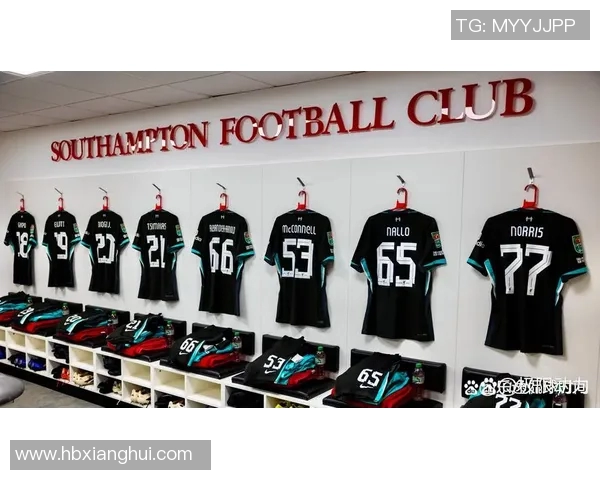 利物浦青训培养的足球明星们的辉煌历程与成就分析