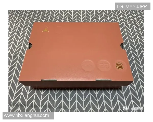 篮球明星意外捡到钱包瞬间引发热议网友纷纷点赞称其为真英雄 篮球明星意外捡到钱包瞬间引发热议网友纷纷点赞称其为真英雄