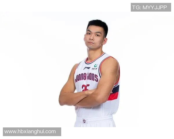 篮球明星成长之路：从青涩少年到职业赛场的辉煌历程与未来展望